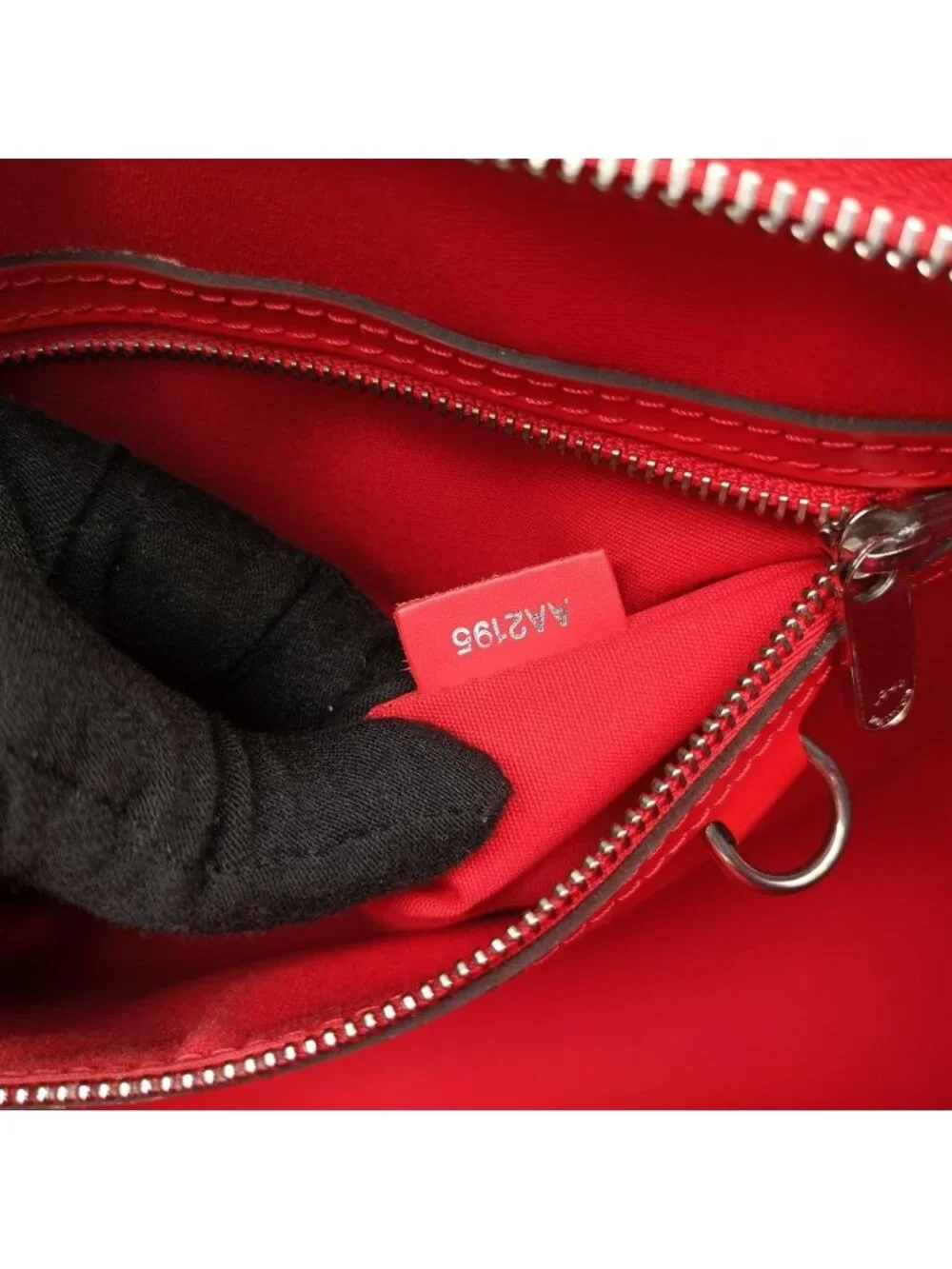 Louis Vuitton Blair MM Rouge Shoulder Bag